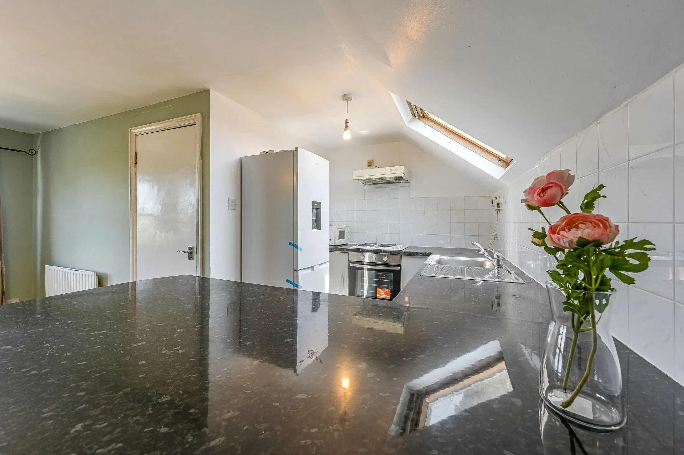 Flat Bramshot Avenue in Greater London