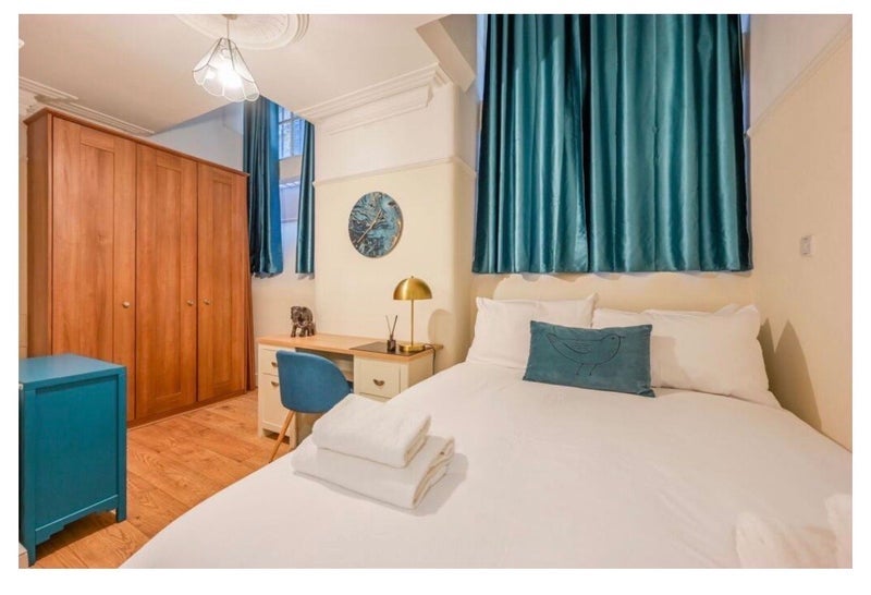 Flat East Passage in City of London