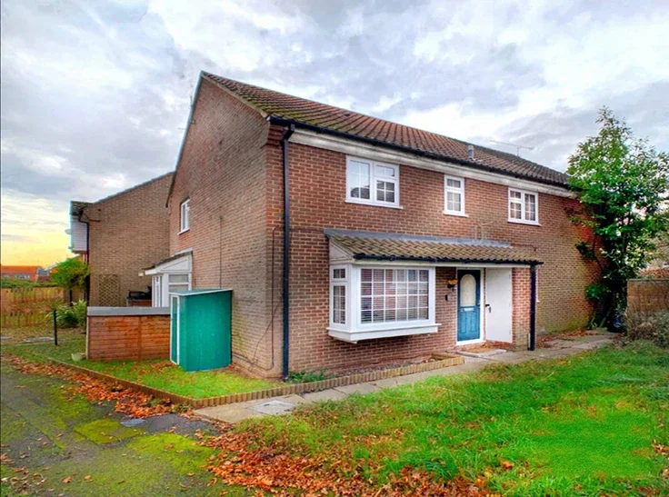 House Bedfordshire Way in Wokingham