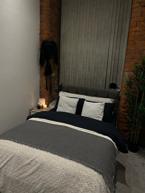 Room Malta Street in Manchester
