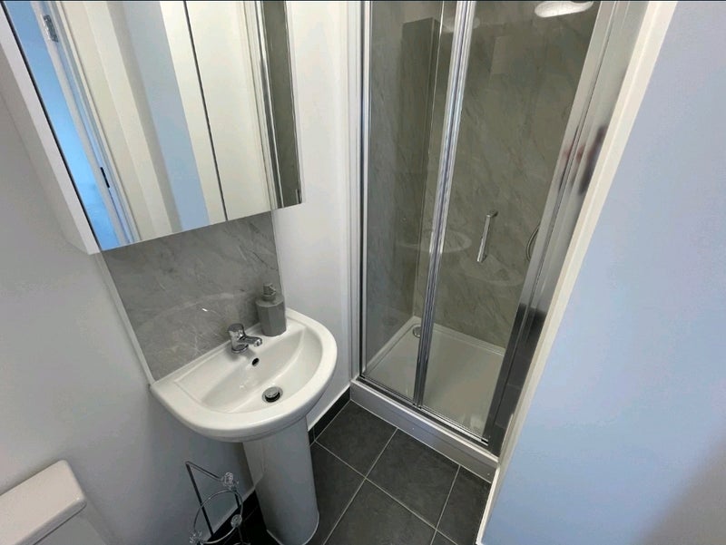 Room Lechmere Road in Greater London