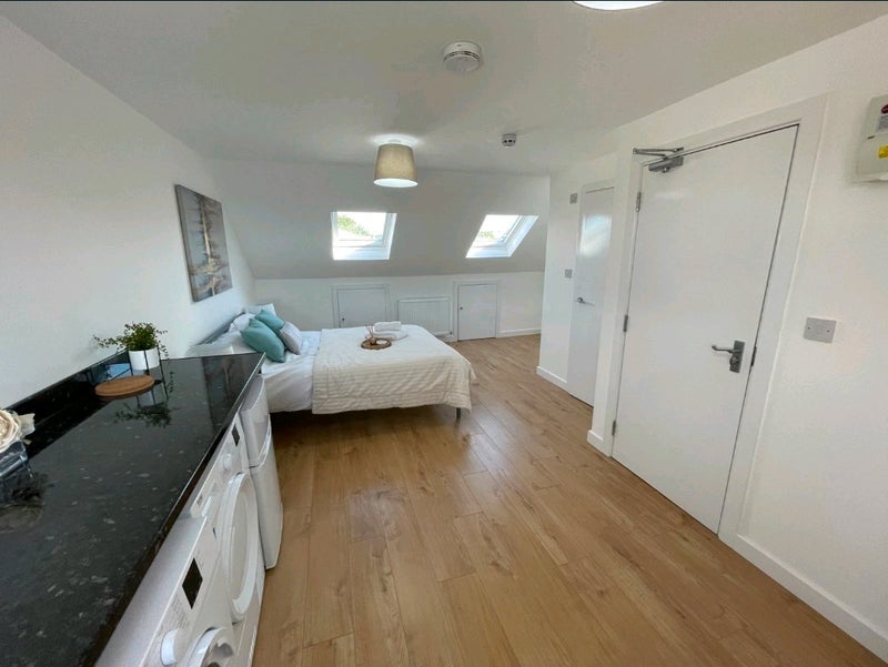 Room Lechmere Road in Greater London