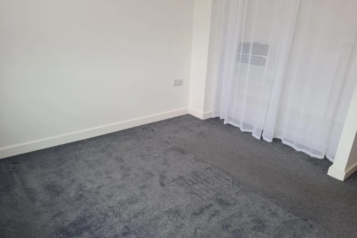 Flat Scampston Drive in Leeds