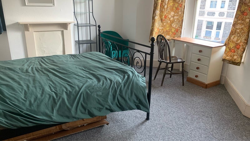Room Chatsworth Road in Bristol