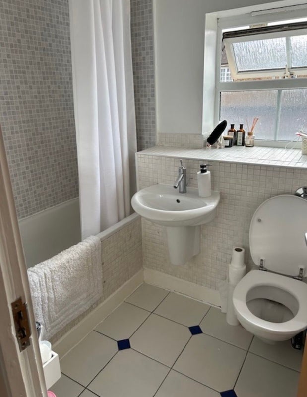 Room North Street in Greater London