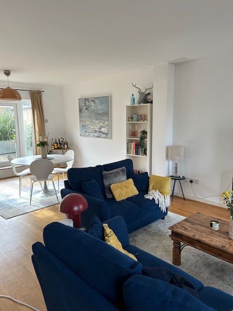 Room North Street in Greater London