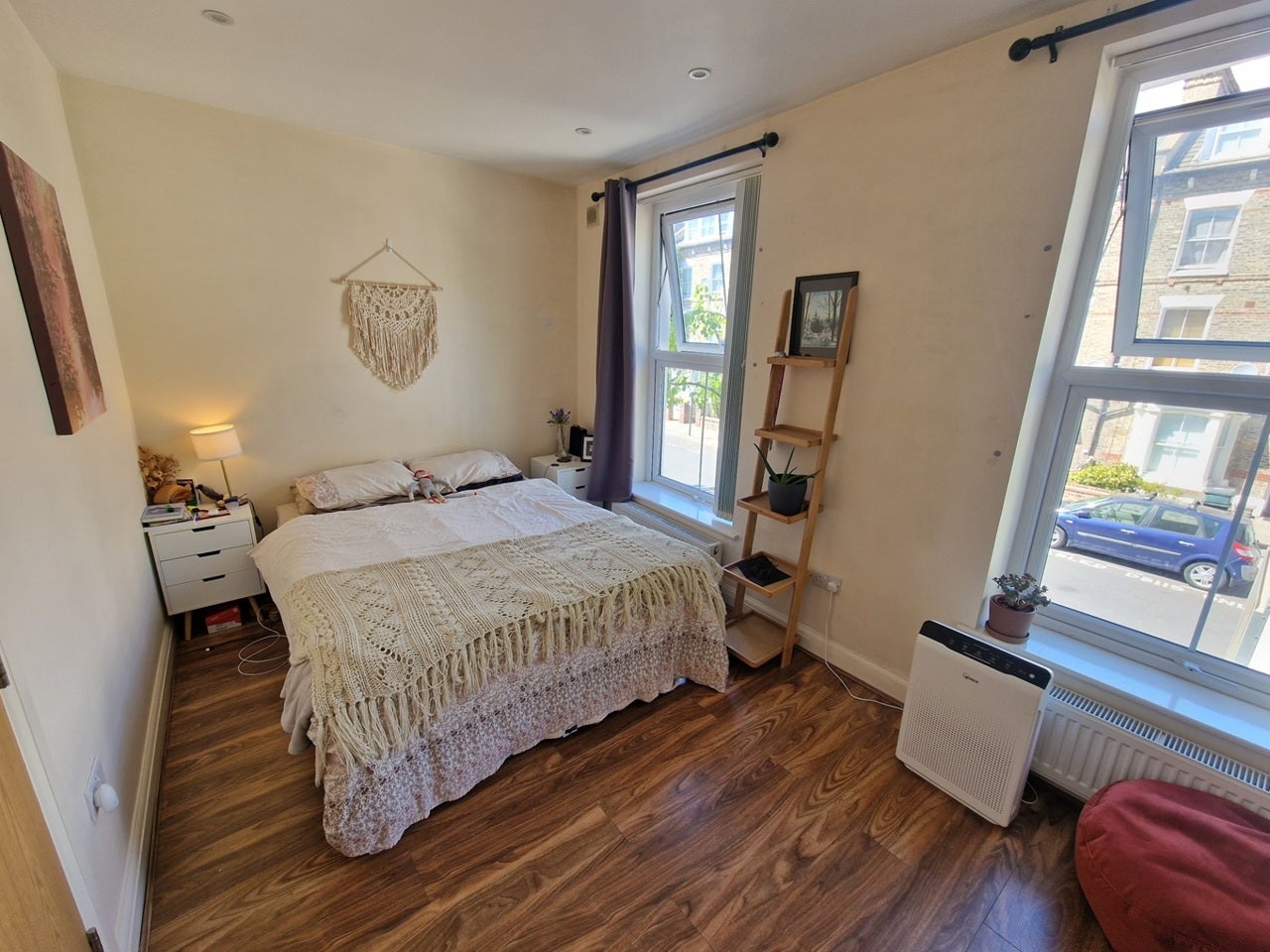 Flat Moray Road in Greater London
