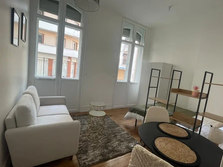 Flat Rue Raymond IV in Toulouse