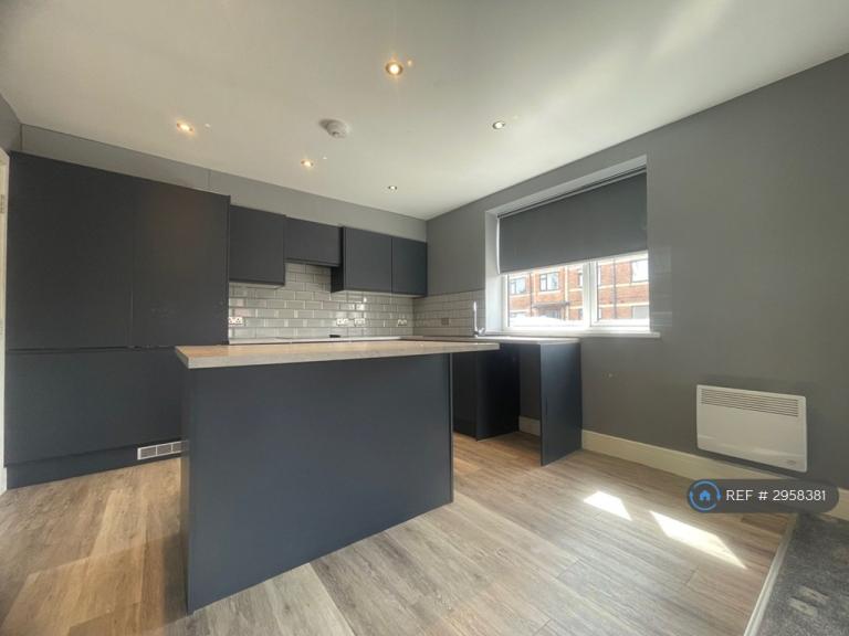 Flat Belle Vue Avenue in Doncaster