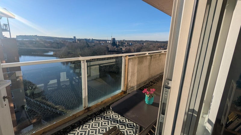 Flat Overstone Court in Cardiff