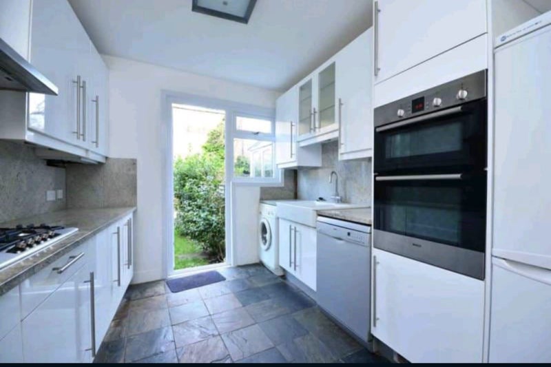 Room Dollis Road in Greater London