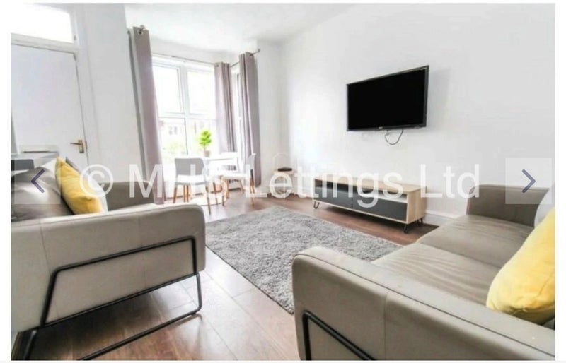 Room St Ann's Mount in Leeds
