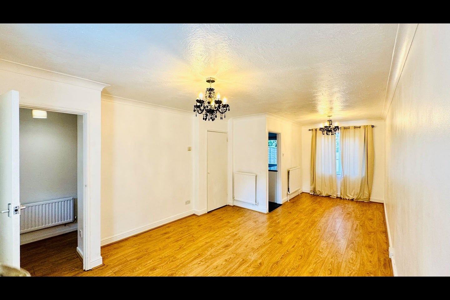 House Elmley Close in Greater London