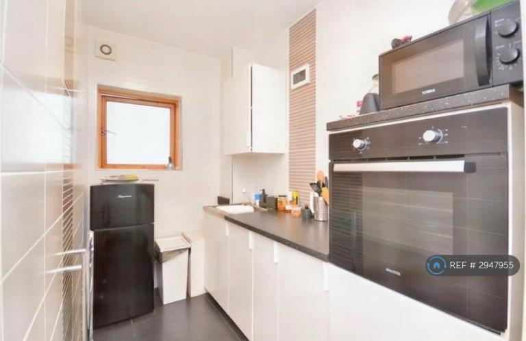 Room Bywater Court in Leeds