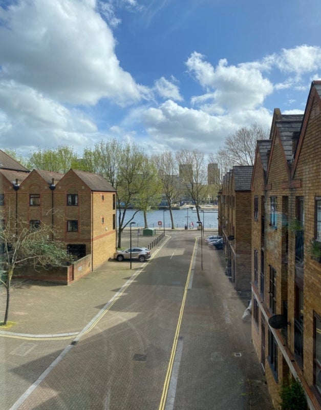 Room Brunswick Quay in Greater London