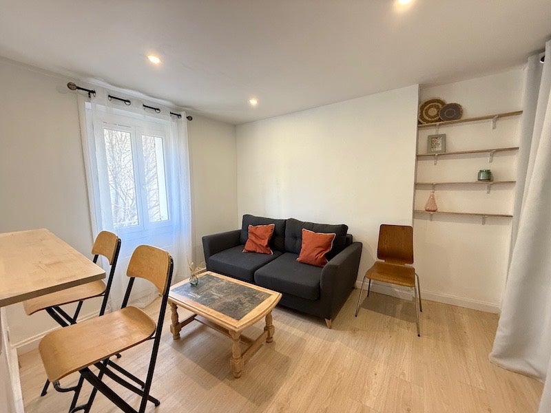 Flat Avenue de Saint-Roch in Toulon
