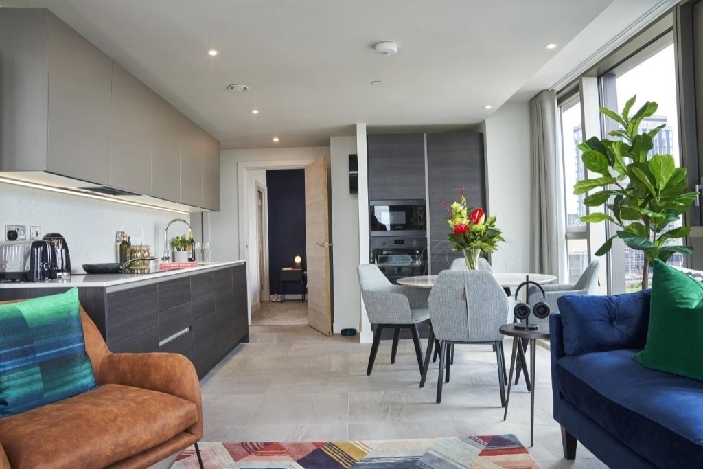 Flat William Jessop Way in Liverpool