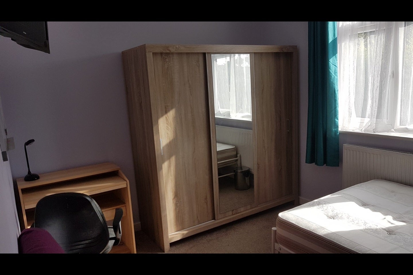 Room Hughenden Road in High Wycombe