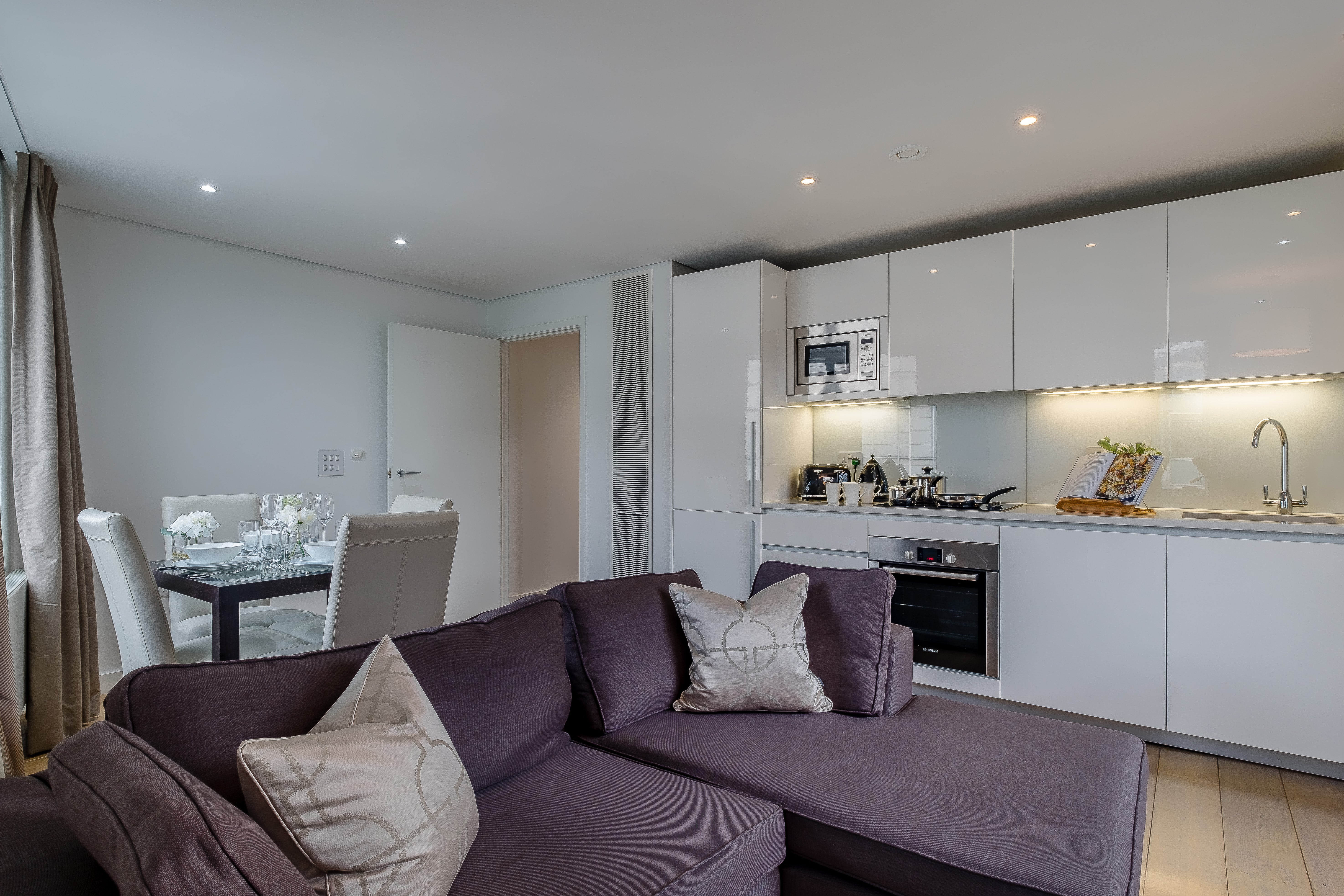 Flat Harbet Road in London