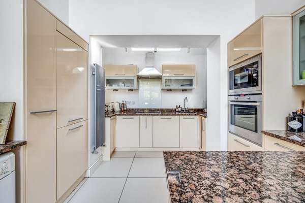 Flat Priory Gardens in Greater London
