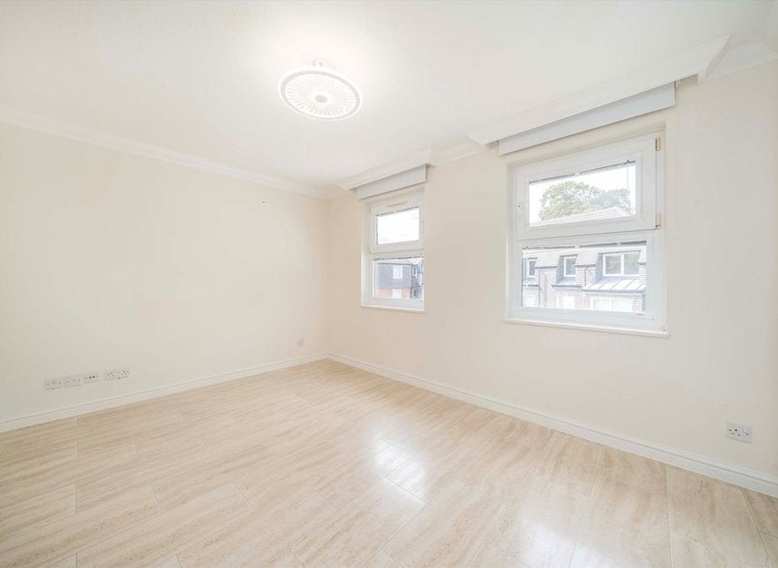 House Auriol Close in Epsom and Ewell
