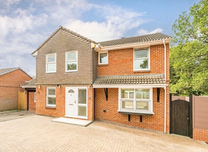 House Auriol Close in Epsom and Ewell