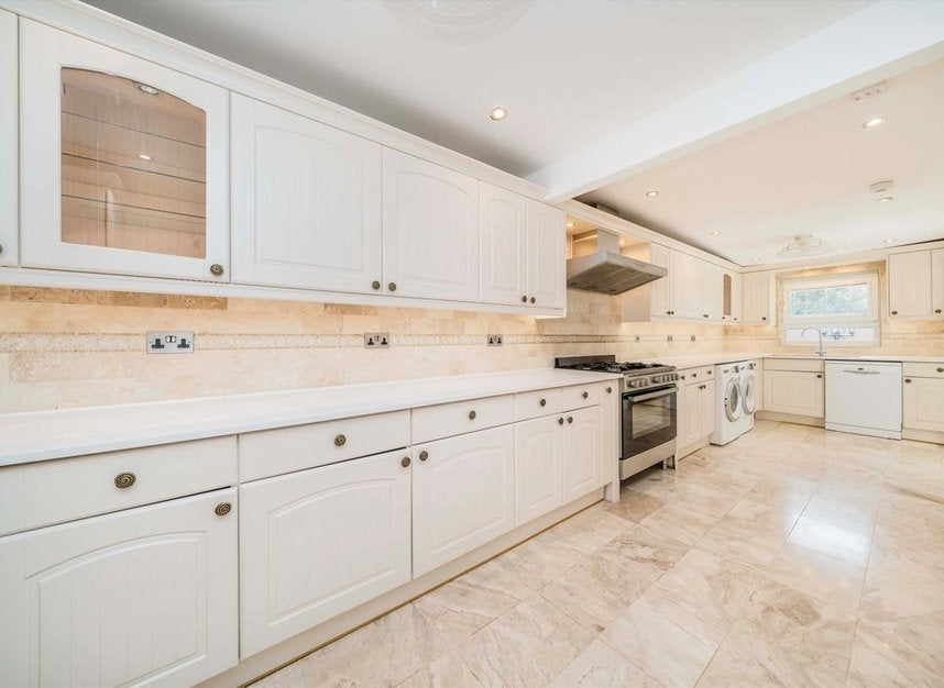 House Auriol Close in Epsom and Ewell