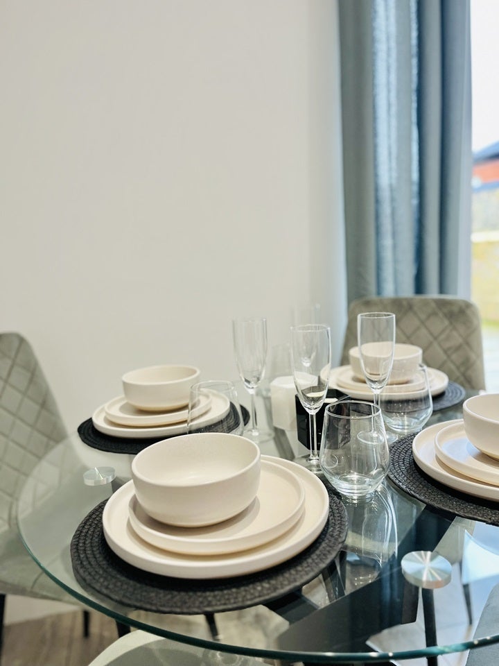 Flat The Broadway in Greater London