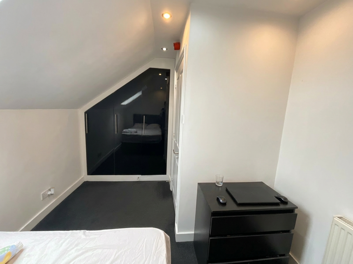 Room Queens Road in Doncaster