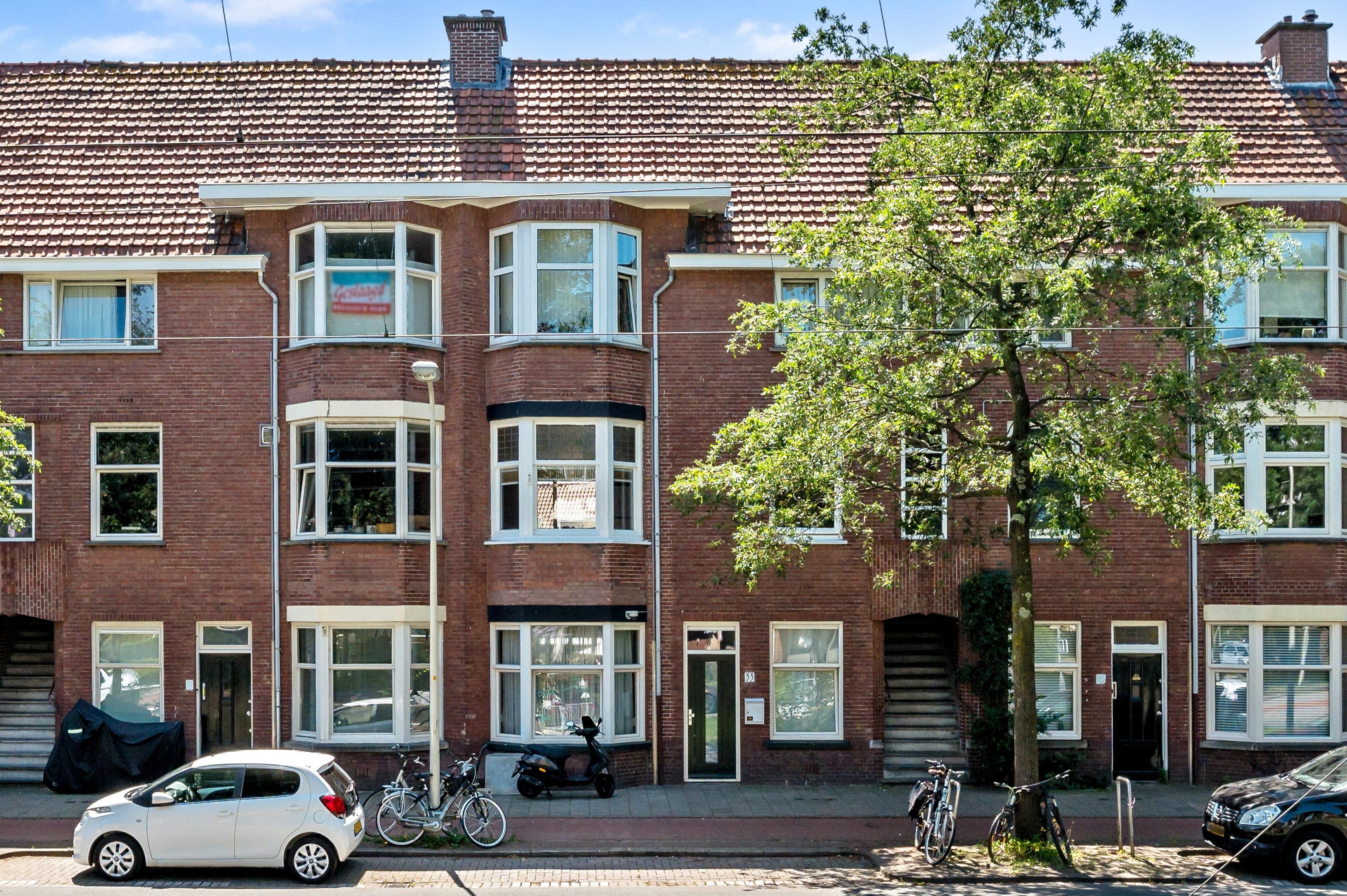 Appartement Pisuissestraat 35 in Den Haag