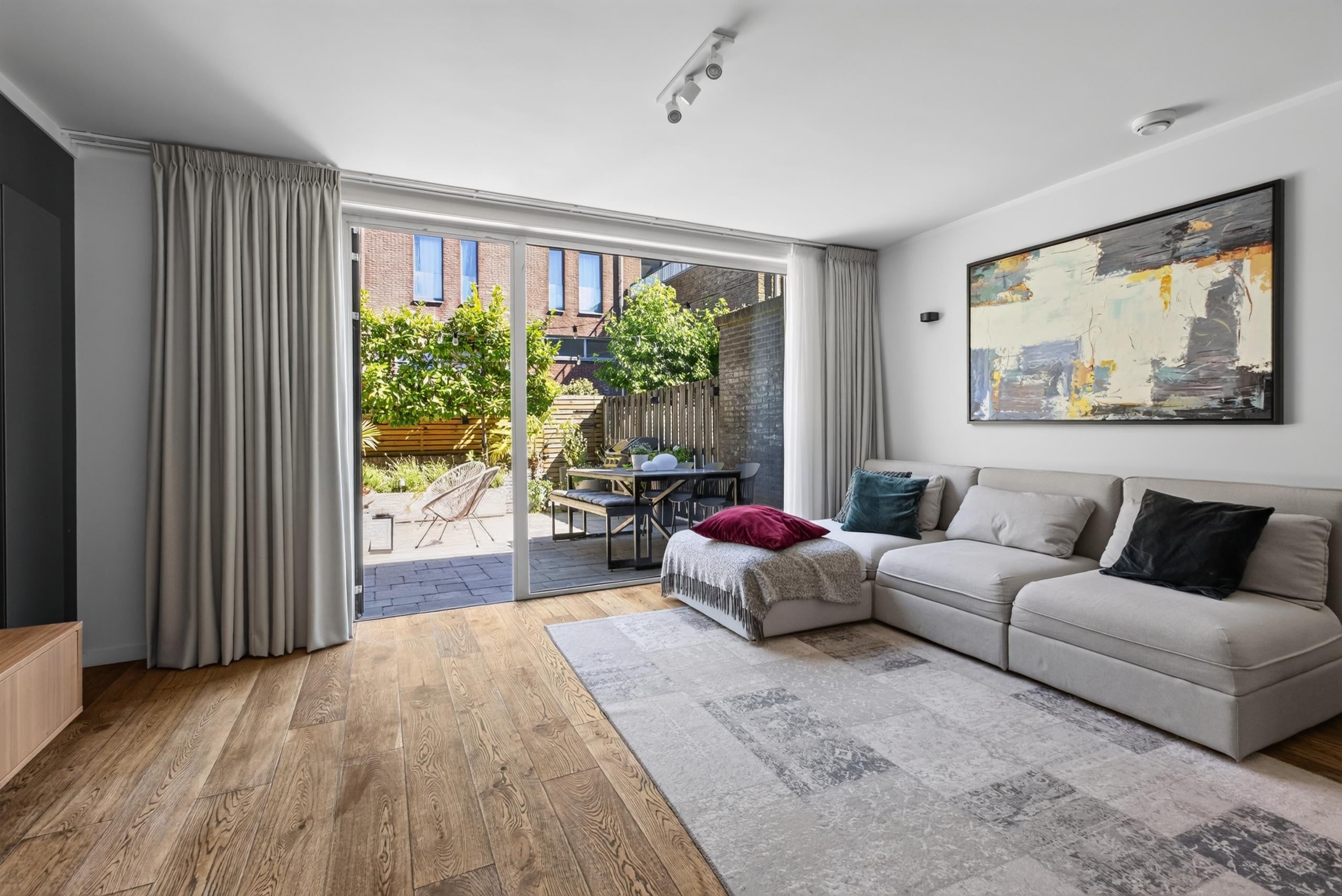 Woning te huur: Mattenbiesstraat, Amsterdam