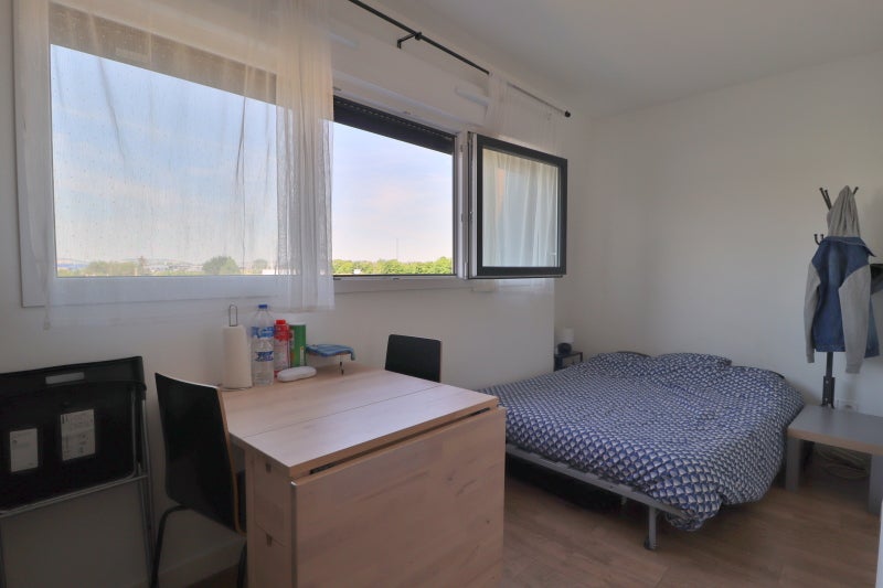 Room Rue Victor Hugo in Rosières-près-Troyes