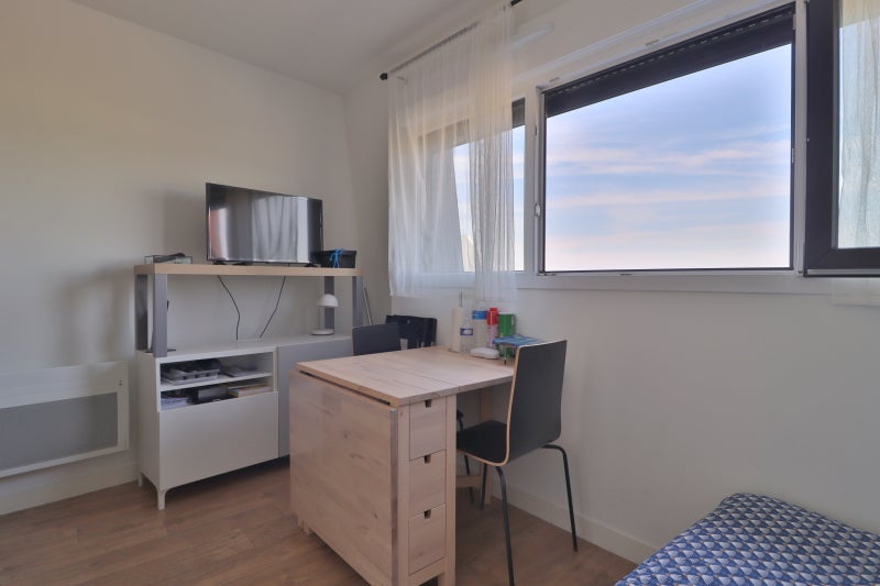 Room Rue Victor Hugo in Rosières-près-Troyes