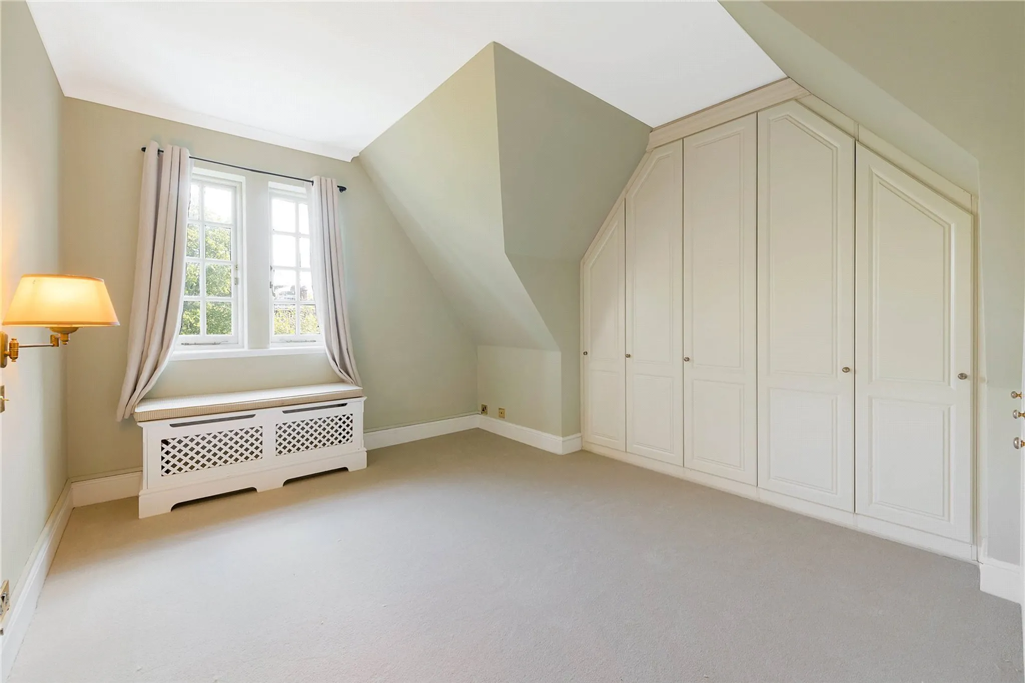 Flat Cadogan Square in Greater London