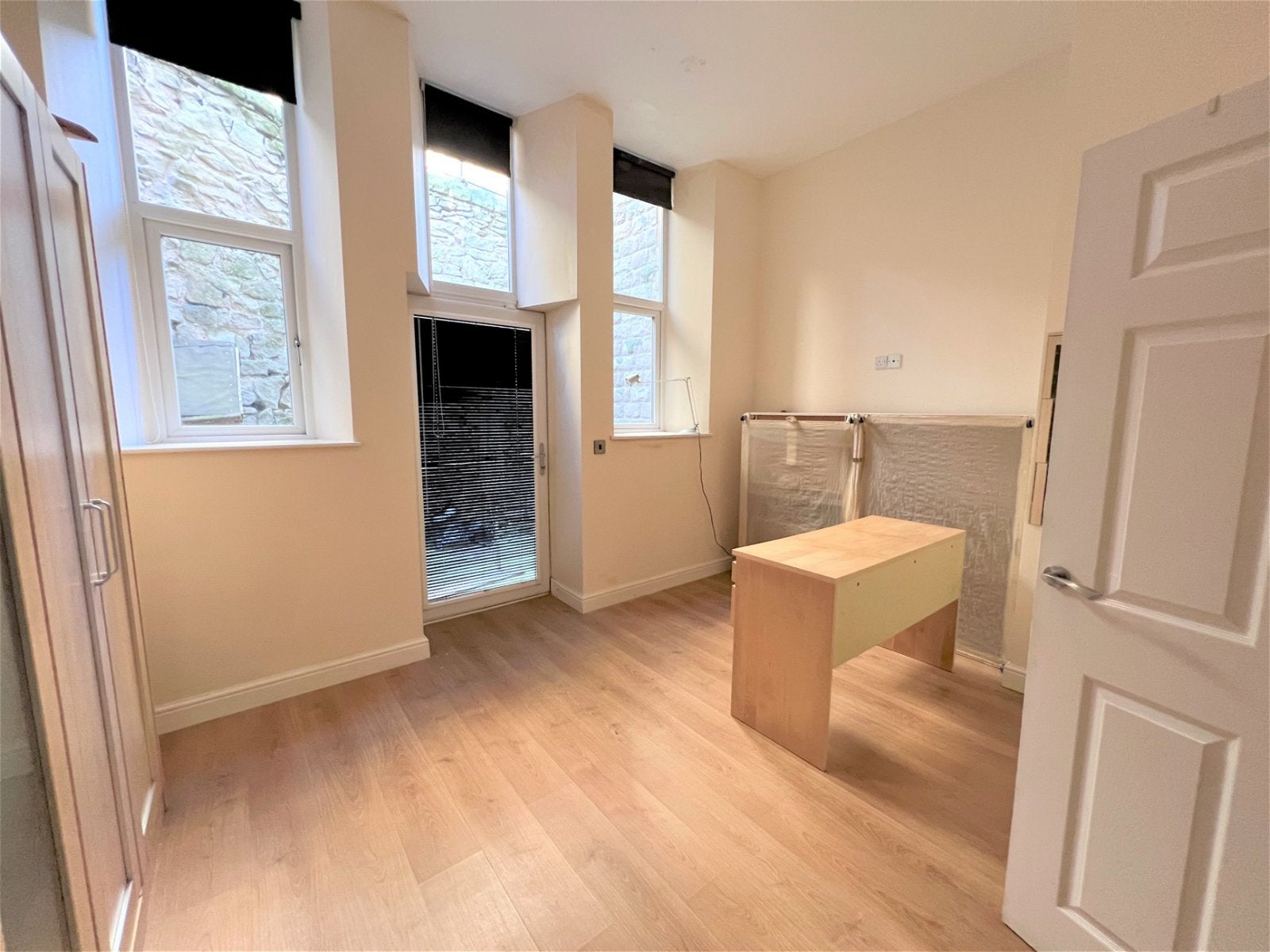 Flat Lower York Street in Wombwell