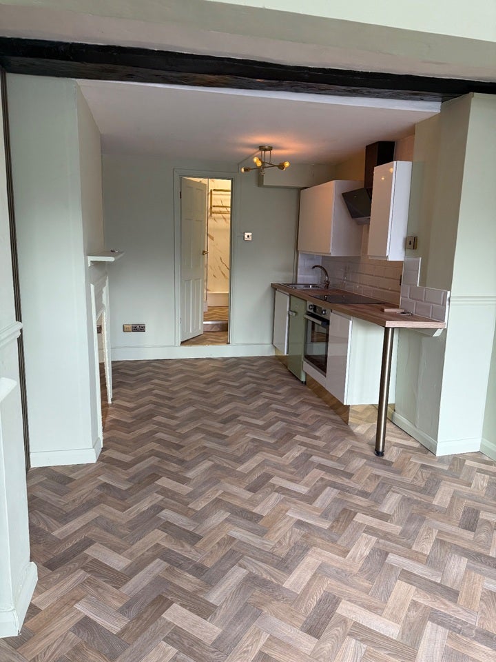 Flat Port Vale in East Hertfordshire