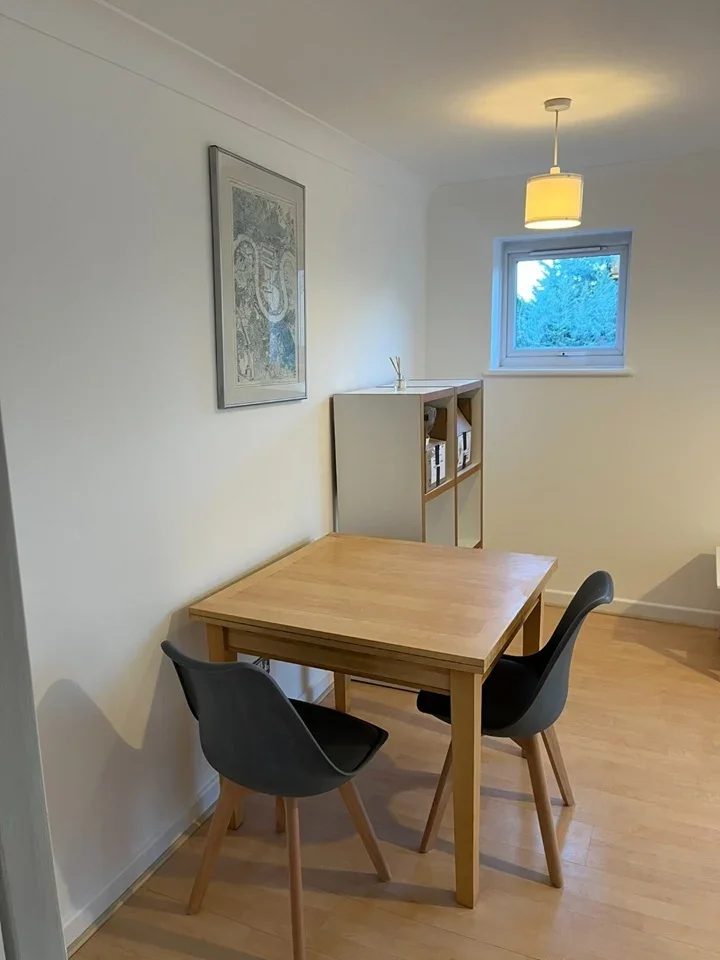 Flat Christopher Close in Greater London