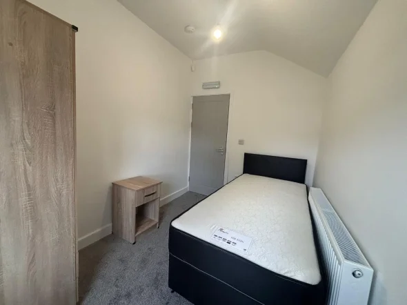 Room Lichfield Road in Walsall