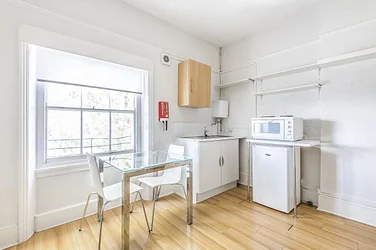 Flat Lyham Road in Greater London