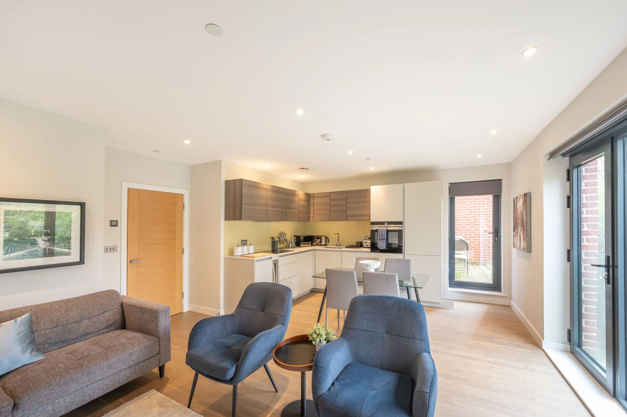 Flat Finchley Road in Greater London