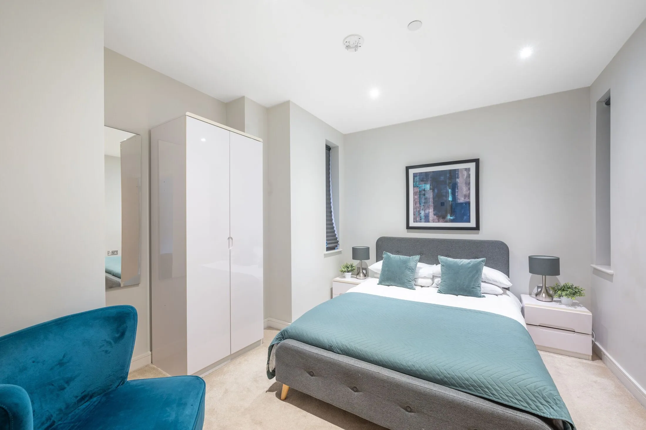 Flat Finchley Road in Greater London