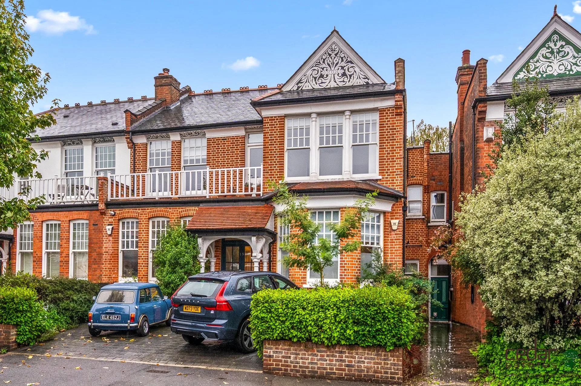 Flat Wellfield Avenue in Greater London