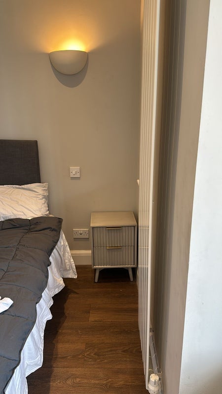 Room Brisbane Avenue in Greater London