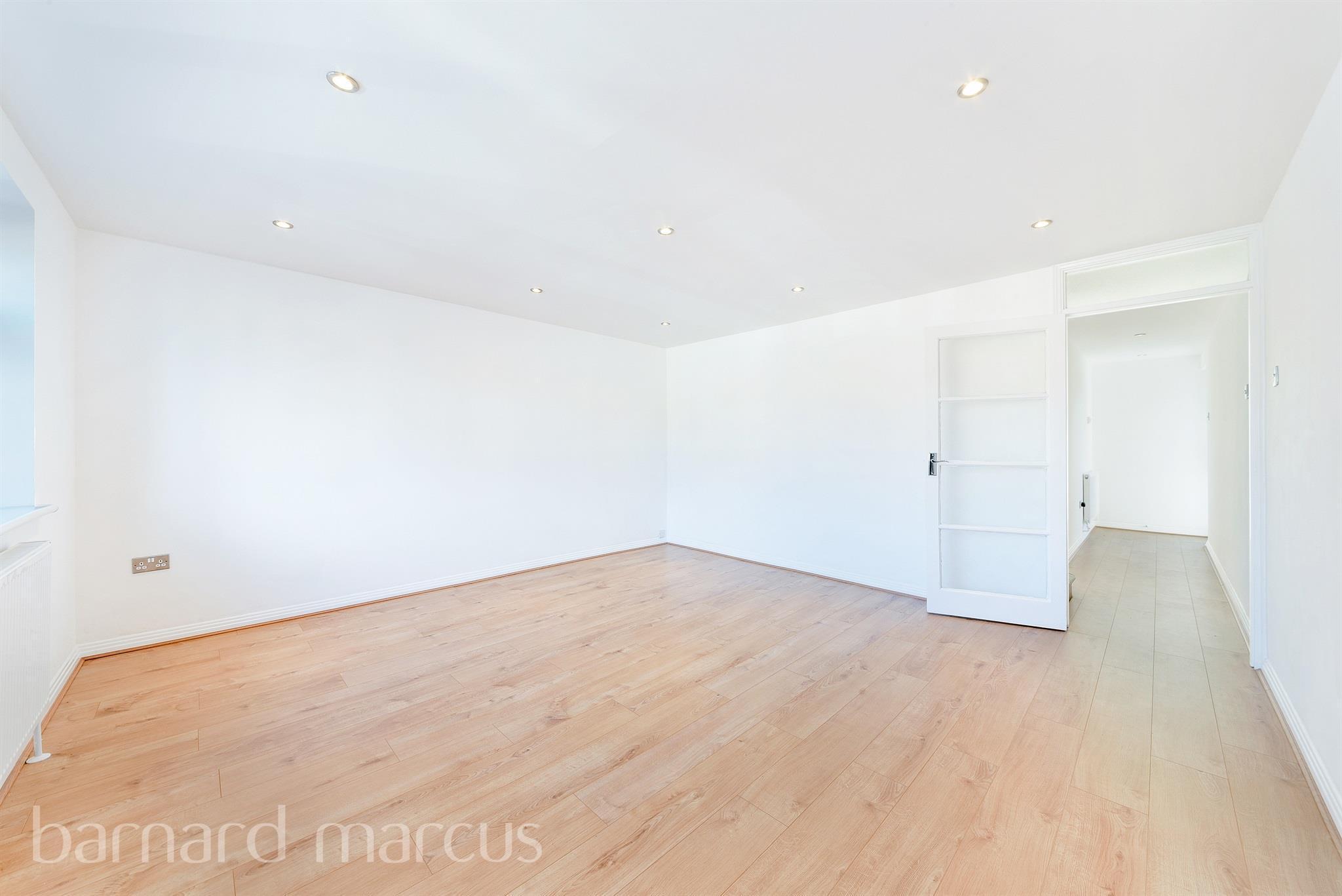 Flat Lime Grove in Greater London
