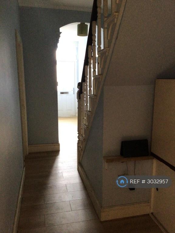 Room Stone Gate in South Holland