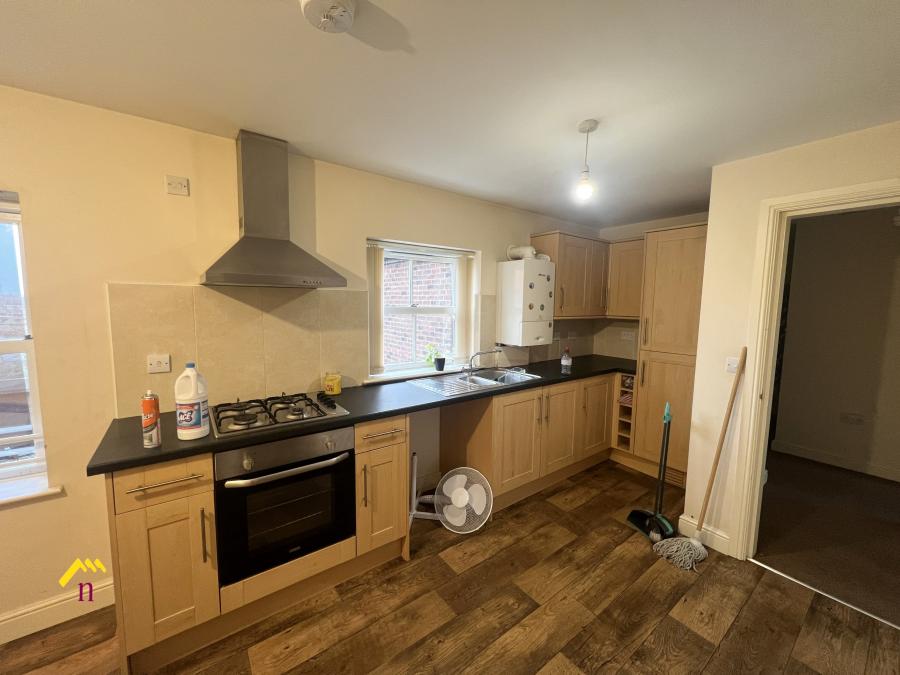 Flat Rainbow Close in Doncaster