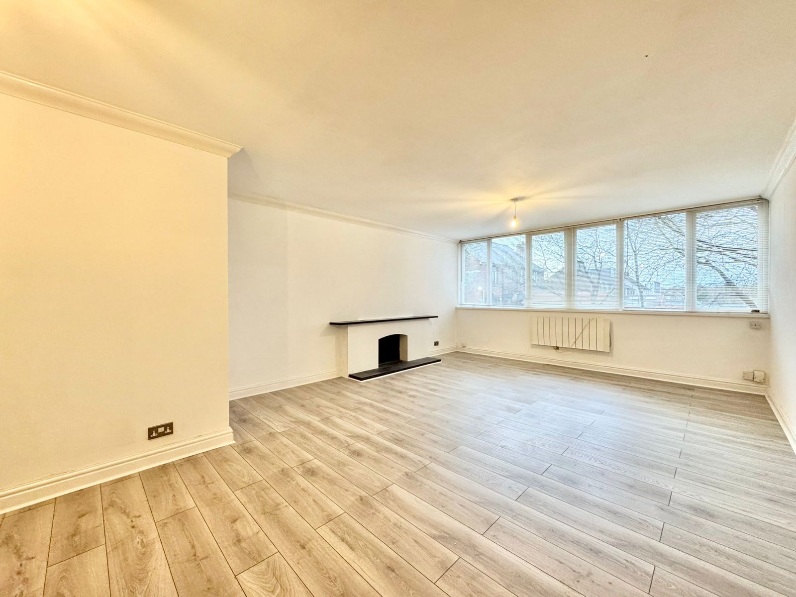 Flat Dunstable Road in Luton