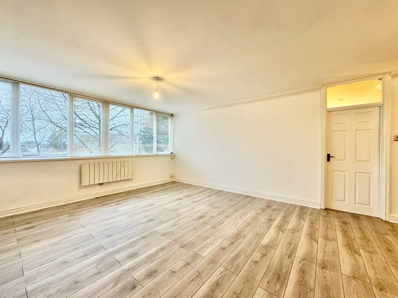 Flat Dunstable Road in Luton
