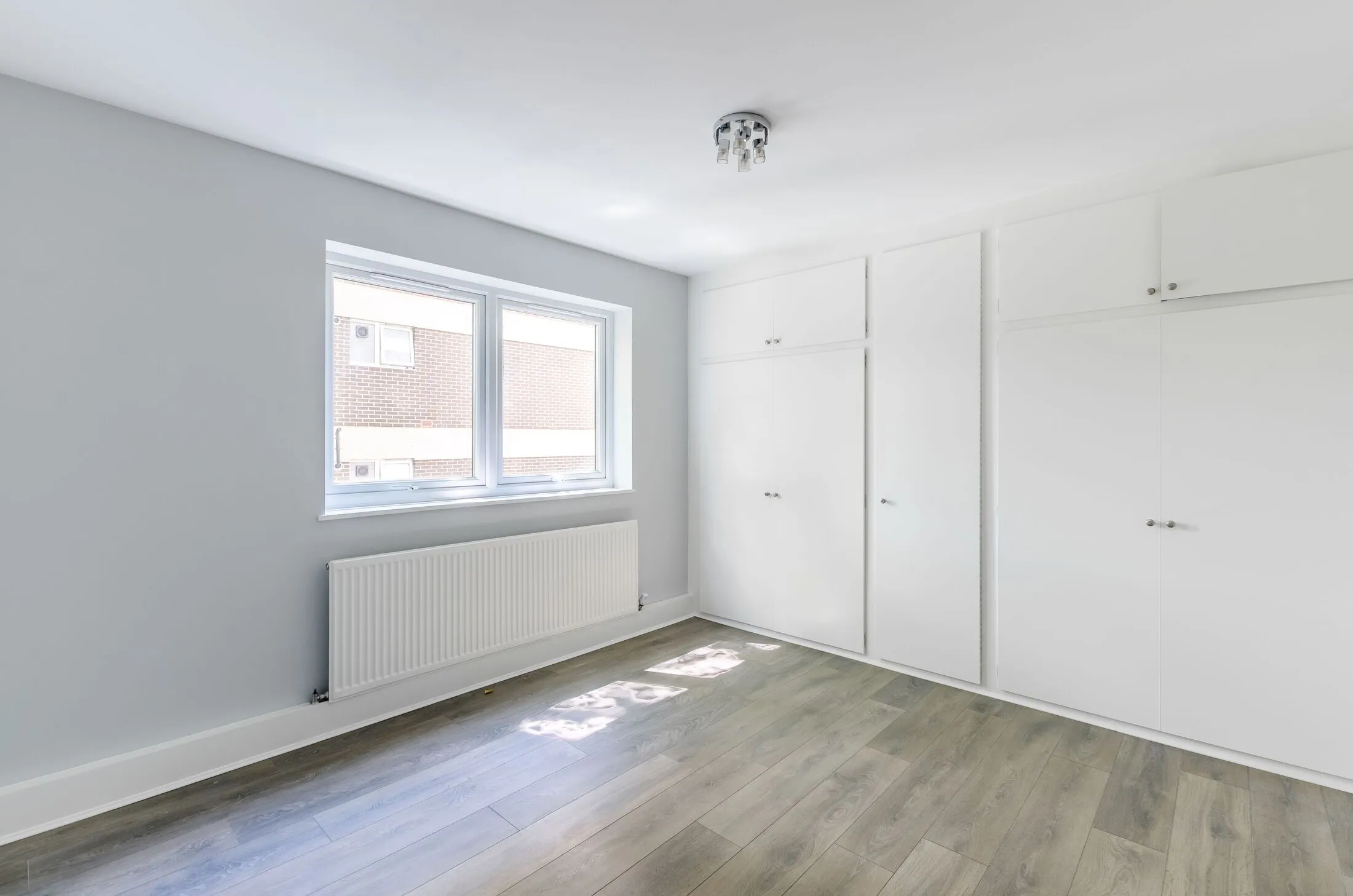 Flat Shepherds Hill in Greater London