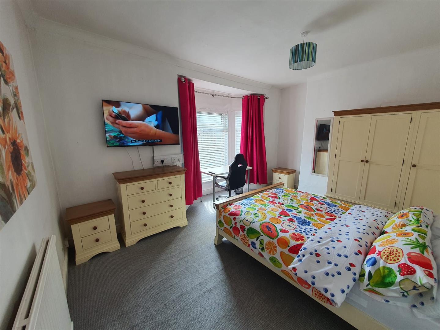 Room Falmouth Street in Hull